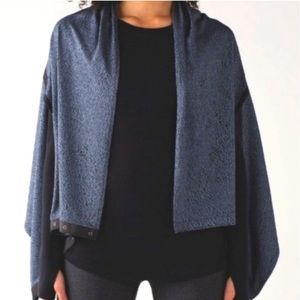 LULULEMON Savasana Wrap Arm Holes